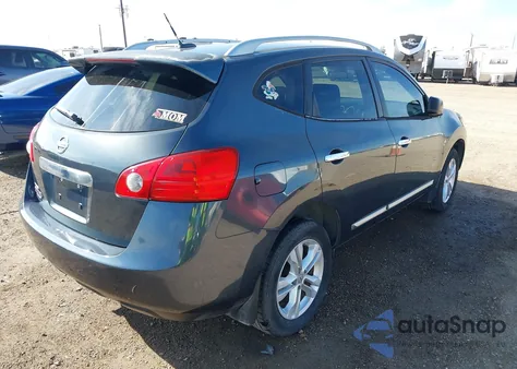 2015 Nissan Rogue Select S z USA, uszkodzony, nr VIN JN8AS5MT6FW668122
